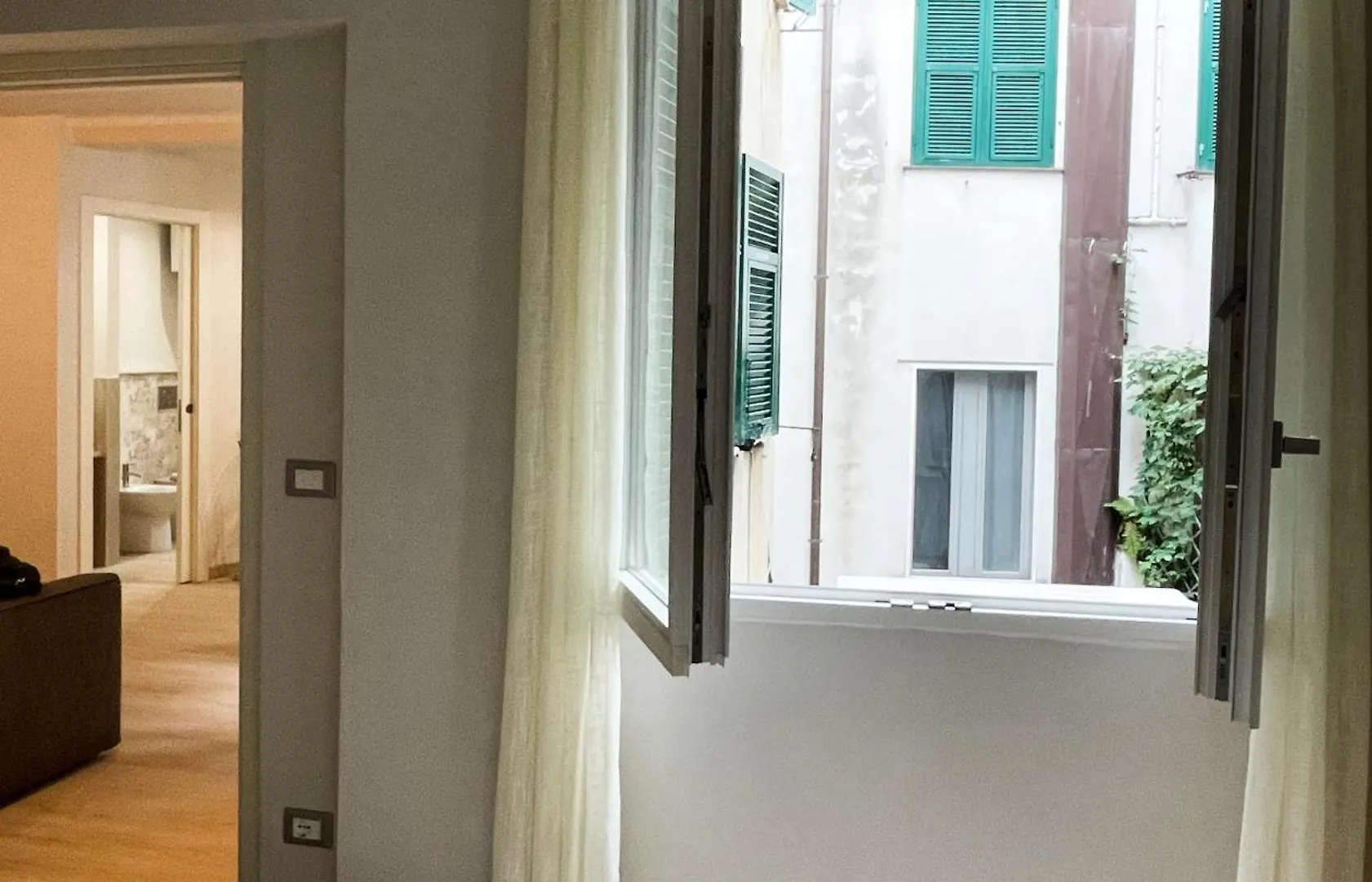 Baxeico Old Town Parking Free Apartment Genoa